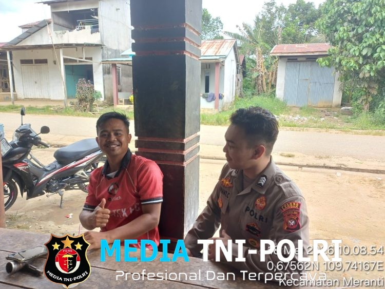 Polisi Patroli Siang, Sapa Warga dengan Humanis dan Berikan Himbauan Kamtibmas