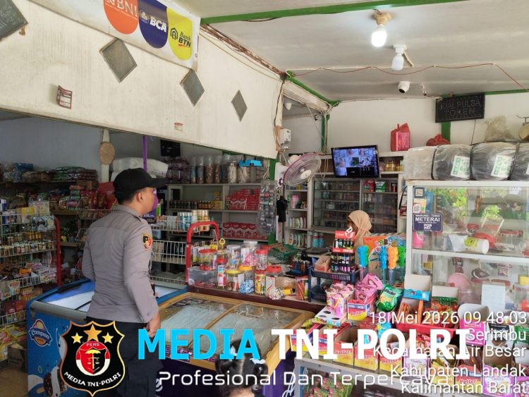 Polisi Air Besar Hadirkan Rasa Tenang bagi Pedagang Lewat Patroli Dialogis