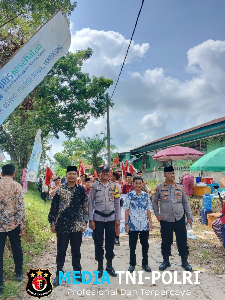 Kapolsek Gunung Malela Dampingi Devile Kontingen MTQ Ke-52 Kabupaten Simalungun