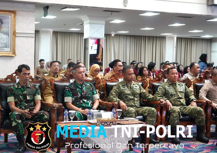 Kasrem 043/Gatam Hadiri Pembukaan KKDN Fakultas Strategi Pertahanan UNHAN RI