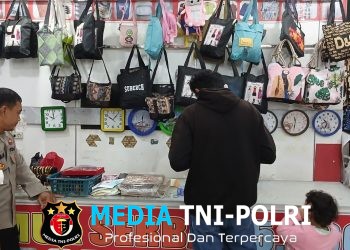 Malam Hari Toko Serba 35 Didatangi Polisi, Ternyata Ini Tujuannya