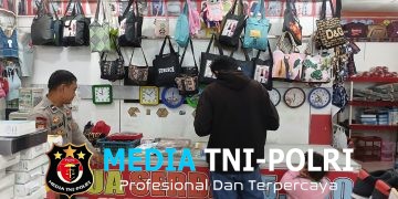 Malam Hari Toko Serba 35 Didatangi Polisi, Ternyata Ini Tujuannya