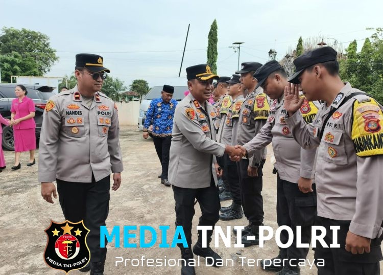 Kapolres Mesuji Bersama Ketua Bhayangkari cabang mesuji Lakukan Kunjungan Kerja ke Mapolsek Mesuji Timur