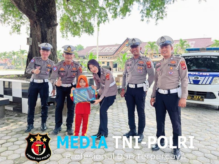 Polisi Sahabat Anak, Satlantas Polres Lampung Tengah Sambut Ceria Murid TK Aba Umar Bin Khattab