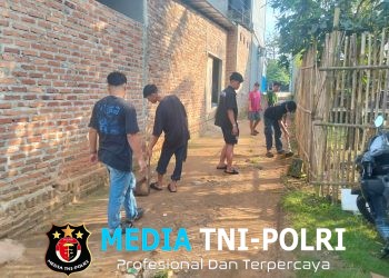 Bersih – bersih Relawan Dapur SPPG Sukoharjo III Sekitar Areal Sekitar