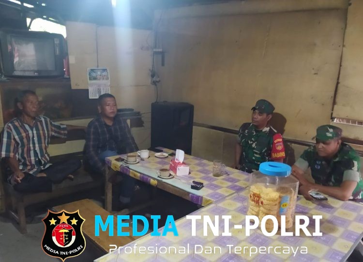 Babinsa Koramil 06 Batuwarno Aktif Jalin Komunkasi Sosial Dengan Warga
