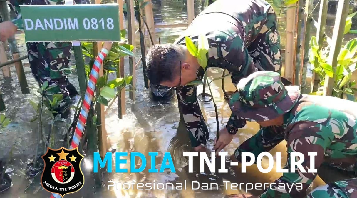 Kodim 0818/Malang-Batu Gelar Penguatan Pembinaan Teritorial TA 2026 dan Penanaman Mangrove Serentak di Pantai Ngliyep