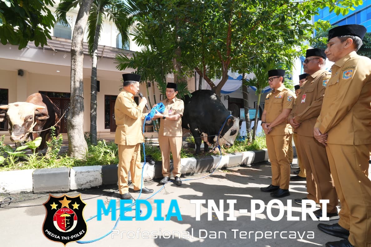 Perkuat Kepedulian Sosial, Mendagri Serahkan Hewan Kurban Kemendagri dan BNPP