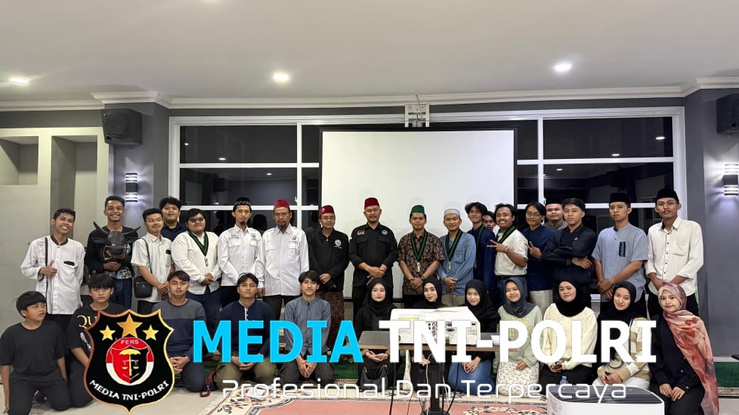 Kembali Ke Masyarakat! HMI Komisariat Sosial Budaya Unesa Gelar Kegiatan Kajian Fiqih Qurban serta Praktik Penyembelihan Halal Untuk Jemaah Masjid