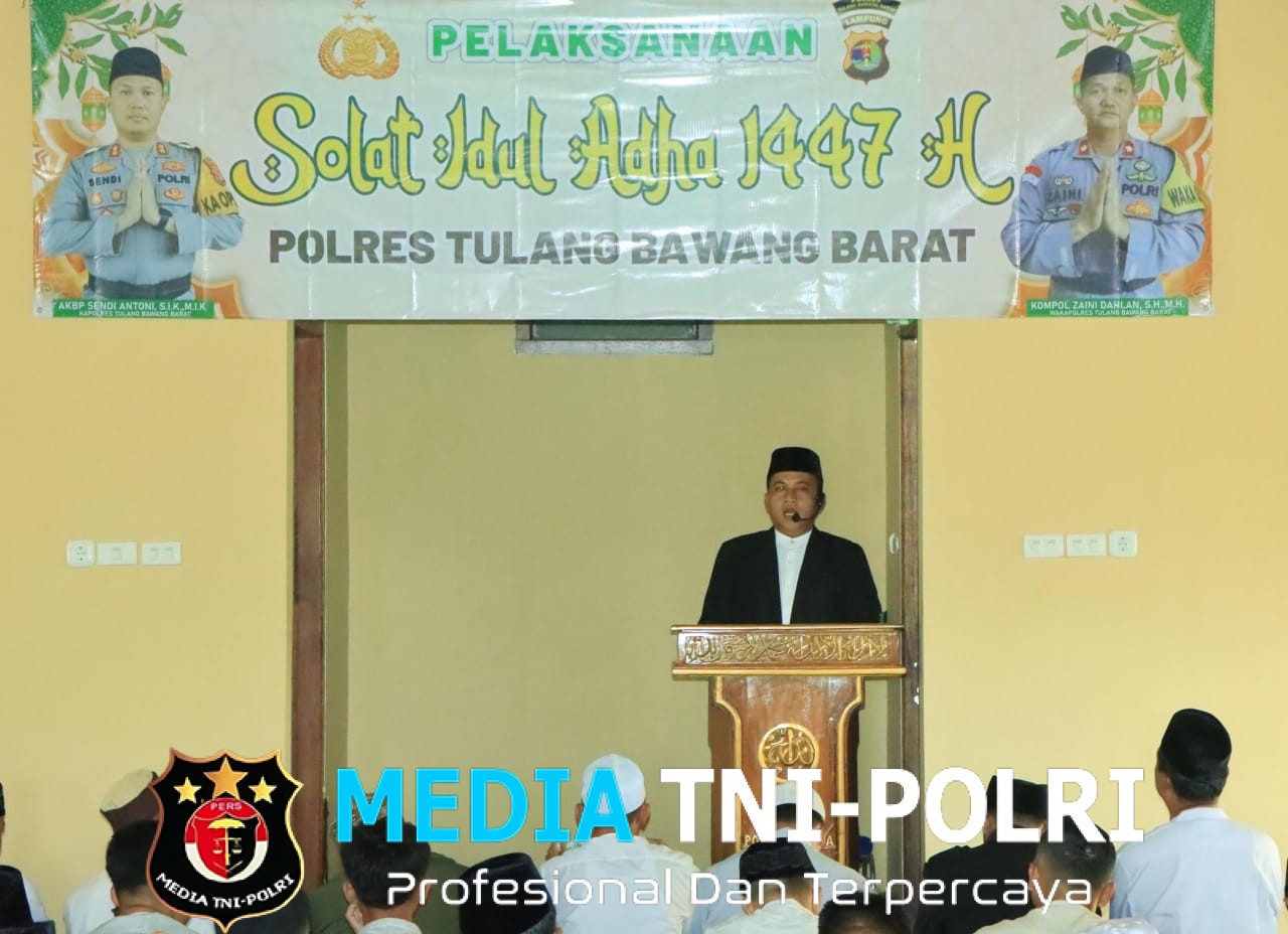Polres Tulang Bawang Barat Gelar Sholat Idul Adha Bersama Warga di Masjid Mapolres