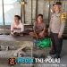 Dekat dengan Warga, Bhabinkamtibmas Sampaikan Pesan Kamtibmas Saat Silaturahmi