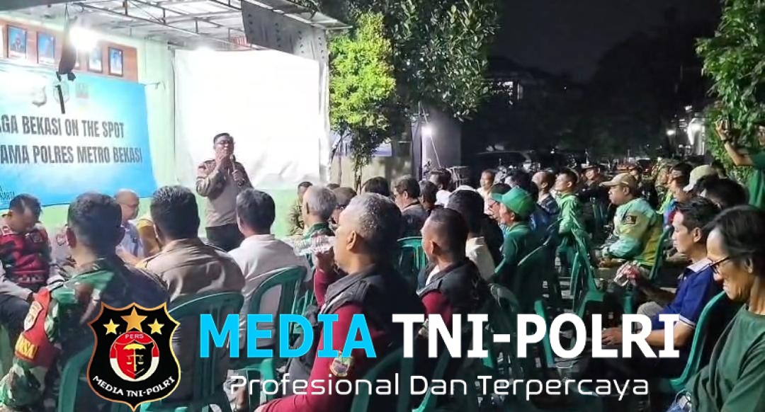 Polsek Cikarang Selatan Sambangi Pos Kamling, Warga Antusias Berdialog dengan Polisi
