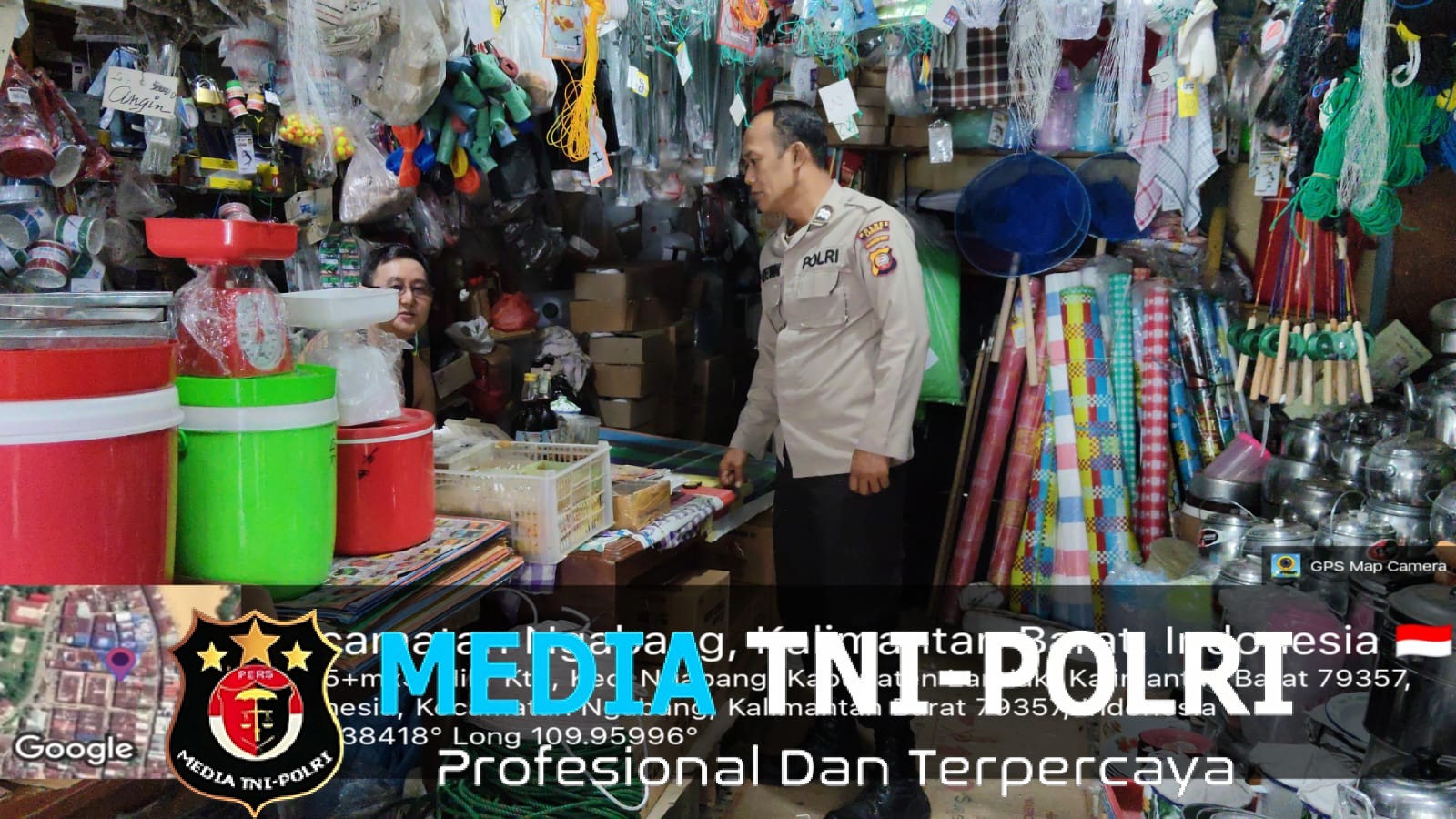 Patroli Siang, Polisi Sampaikan Himbauan Kamtibmas di Toko Kelontong