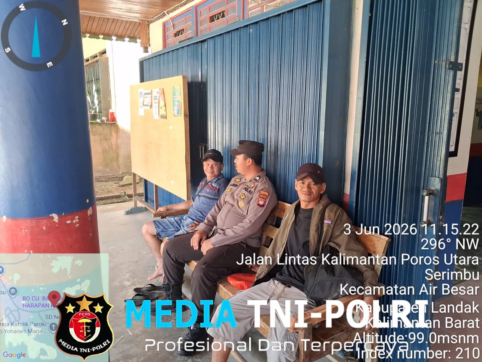 Patroli Dialogis Polsek Air Besar, Warga Diajak Waspada Perubahan Cuaca