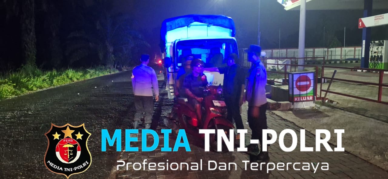 Polsek Gunung Malela Turun Dimalam Hari, Patroli Kryd Sapu Bersih Potensi Gangguan Kamtibmas Di Jalan Asahan