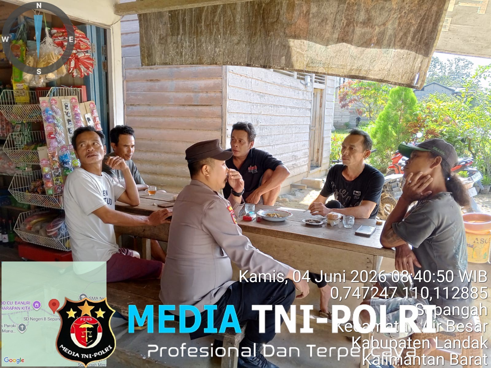 Patroli Siang Penuh Keakraban, Polisi Bangun Sinergi dengan Masyarakat