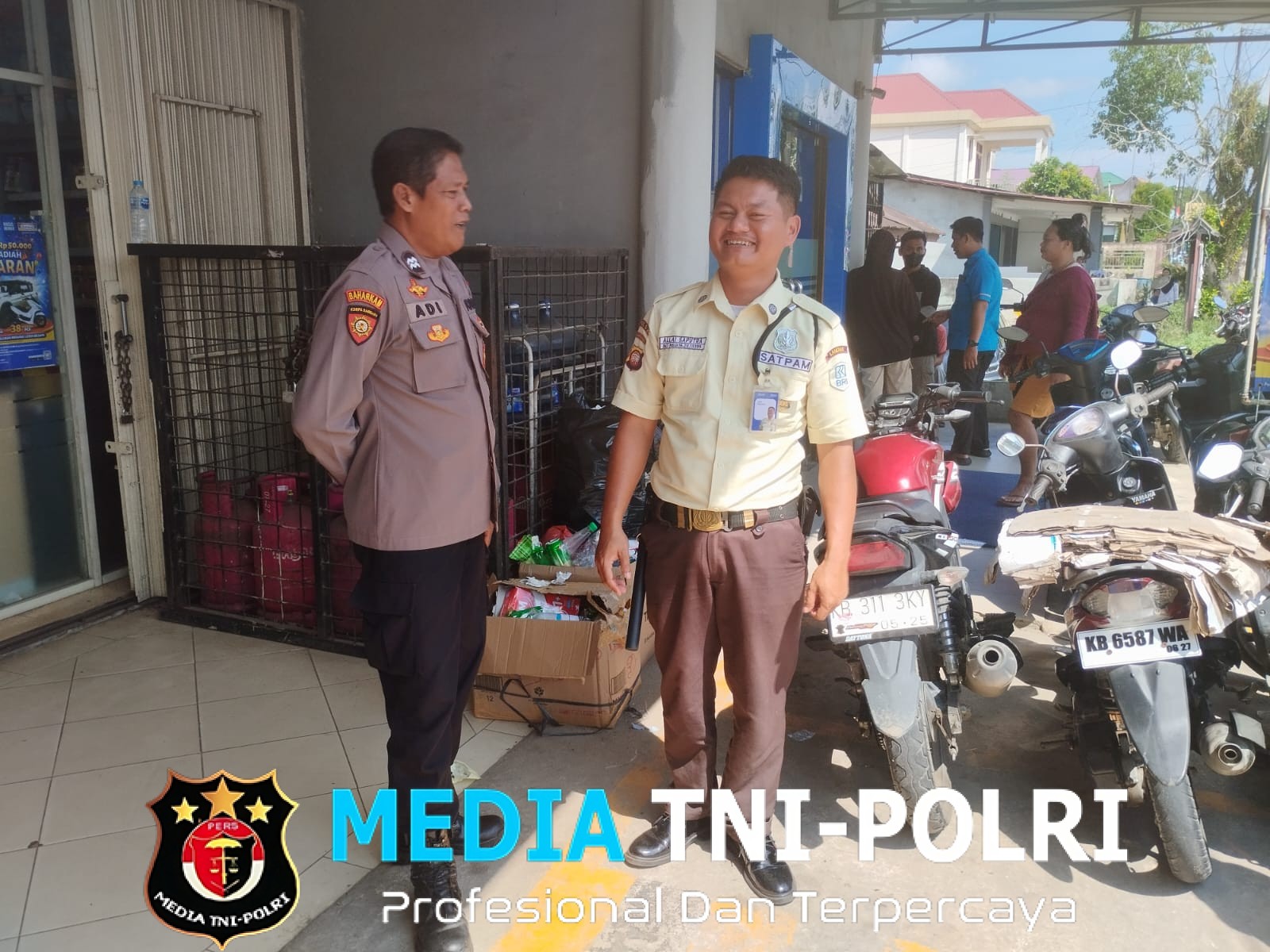 Sambangi Satpam Bank Saat Patroli, Polisi Tekankan Deteksi Dini Gangguan Keamanan