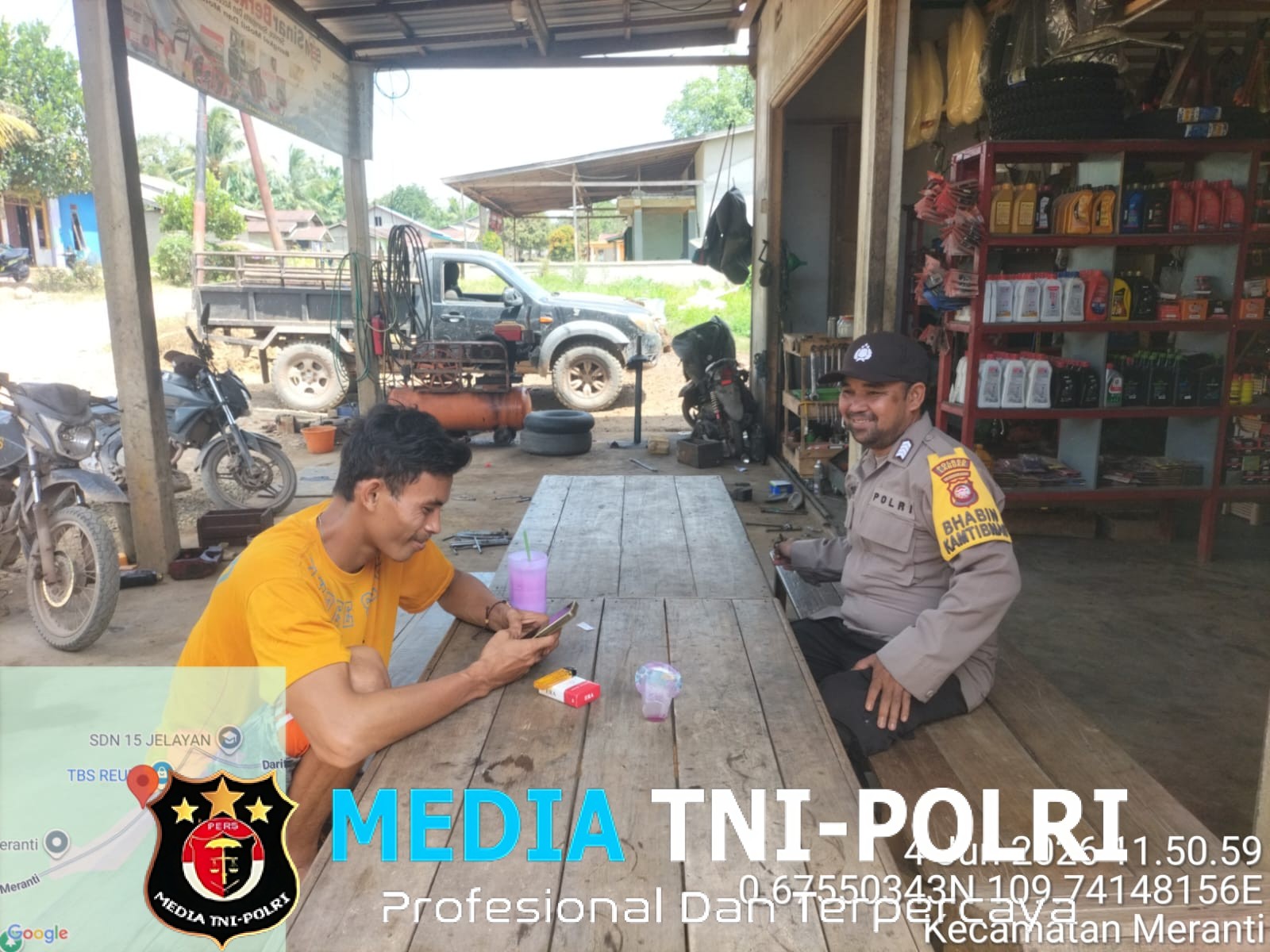 Jaga Keselamatan di Jalan, Polisi Temui dan Berikan Himbauan kepada Sopir Dam Truk