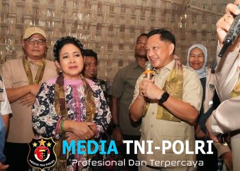 Pastikan Tepat Sasaran, Mendagri Bersama Menteri PKP Tinjau Penerima Bantuan Bedah Rumah di Bantul
