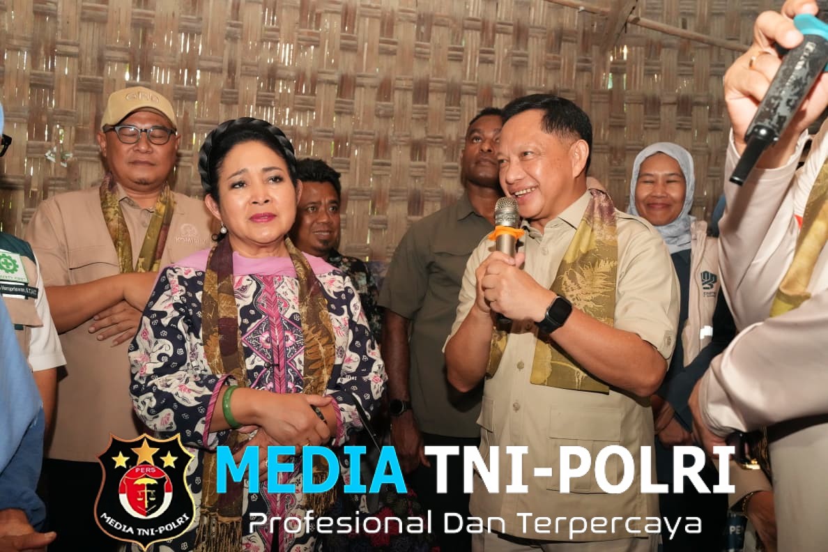 Pastikan Tepat Sasaran, Mendagri Bersama Menteri PKP Tinjau Penerima Bantuan Bedah Rumah di Bantul