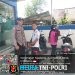 Jaga Keamanan Nasabah, Polisi Sapa Warga yang Hendak Menabung di Bank Kalbar Saat Patroli Siang