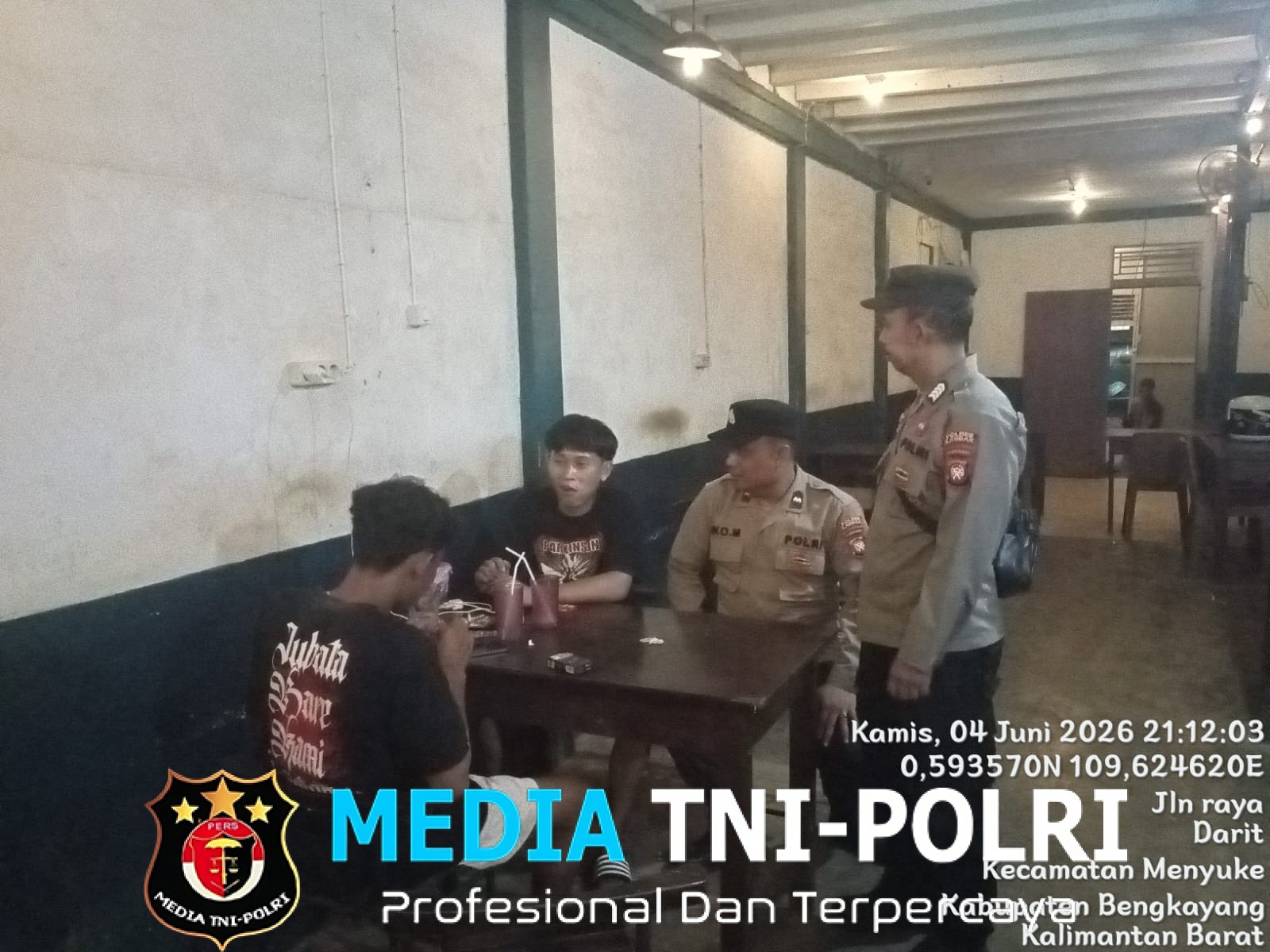 Cegah Tindak Kejahatan Di Malam Hari Samapta Polsek Menyuke Laksanakan Patroli Malam