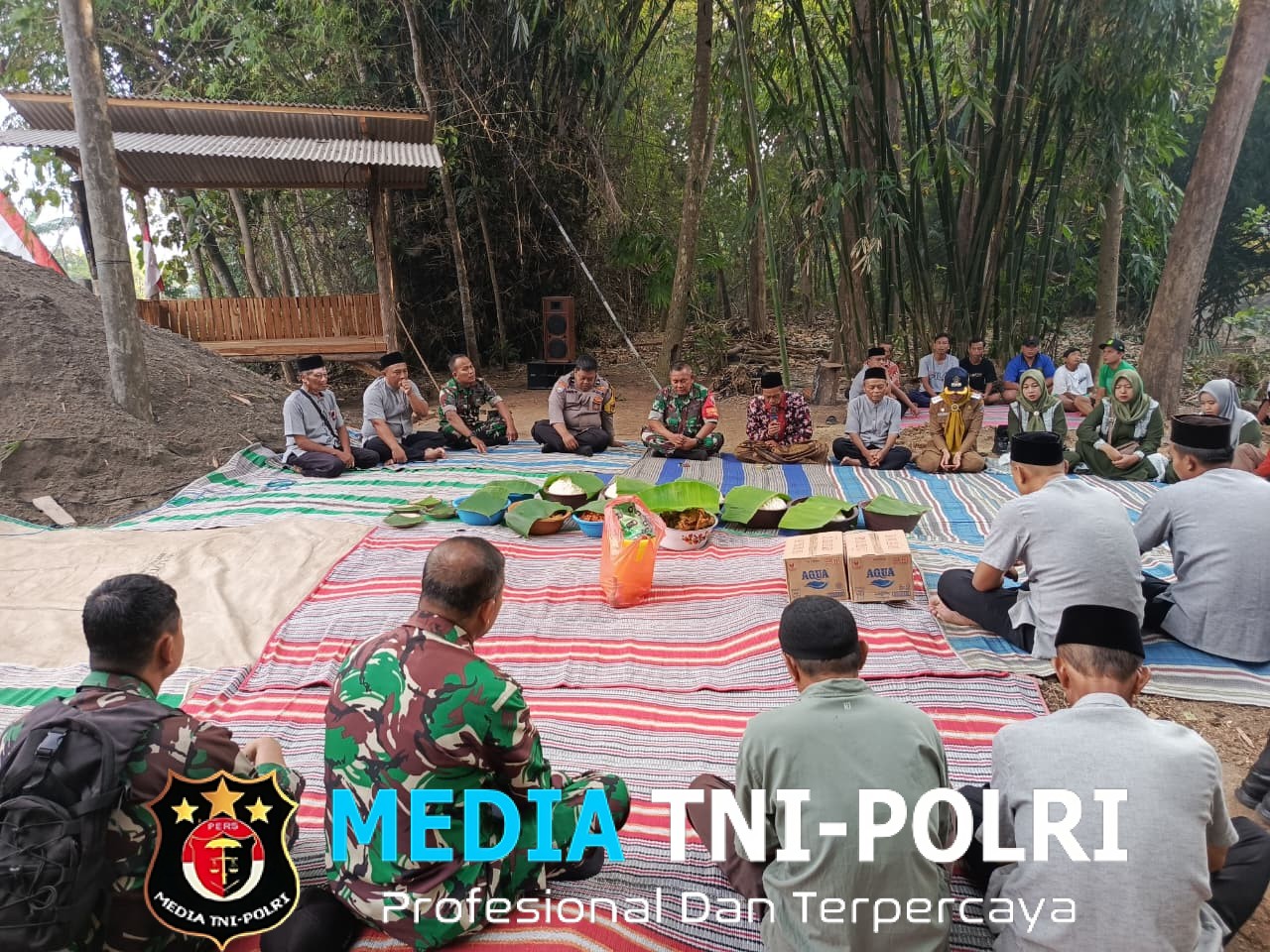 Awali Pembangunan Jembatan Garuda Warga Desa Plumpungrejo Gelar Selamatan