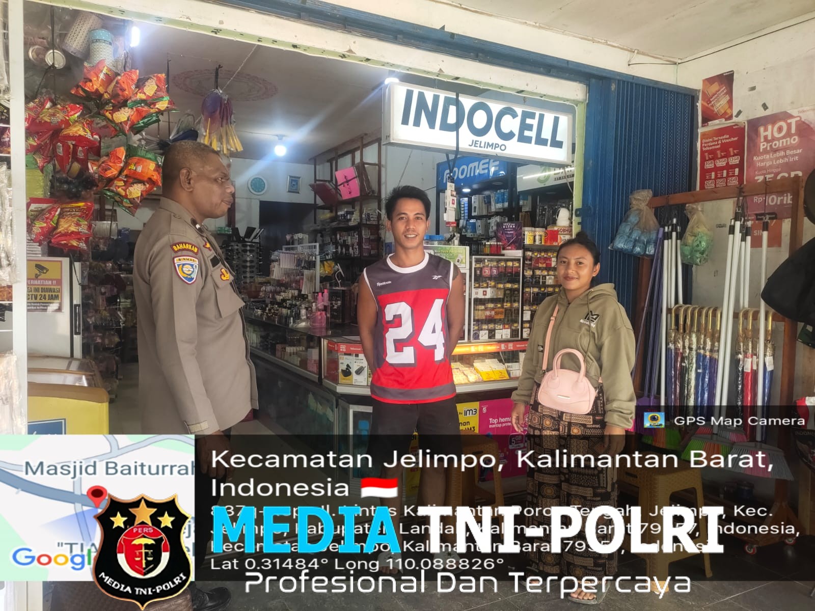 Patroli Siang di Pertokoan, Polisi Ajak Warga Waspada dan Peduli Kamtibmas
