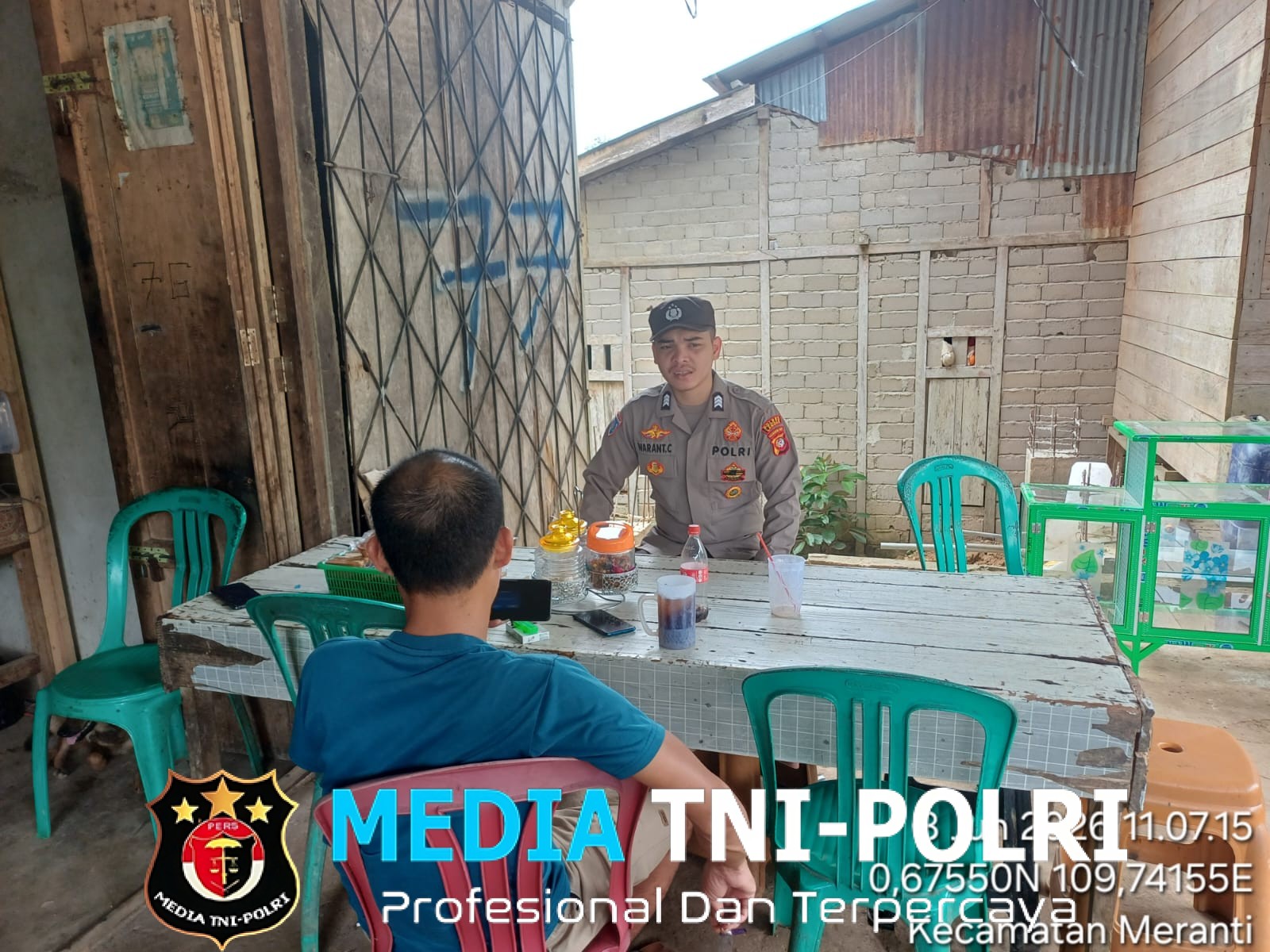 Cegah Hoaks dan Keresahan, Polisi Gencar Edukasi Warga Saat Patroli Dialogis