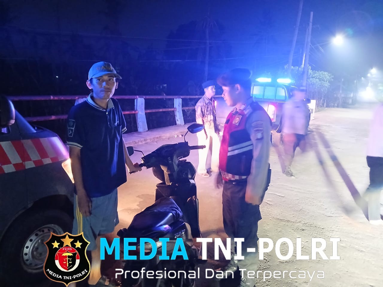 Polsek Muaragembong Gelar OKJ dan Patroli Biru, Perkuat Kamtibmas Malam Hari