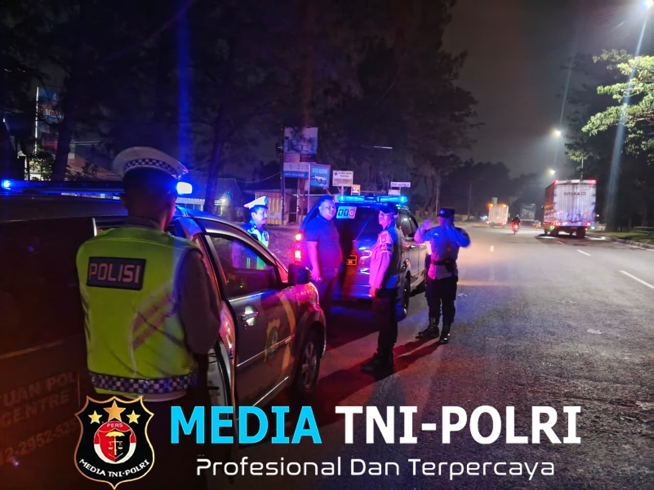 Patroli Mobile Cikarang Pusat, Polsek Tingkatkan Kehadiran Personel di Jalur Utama Deltamas