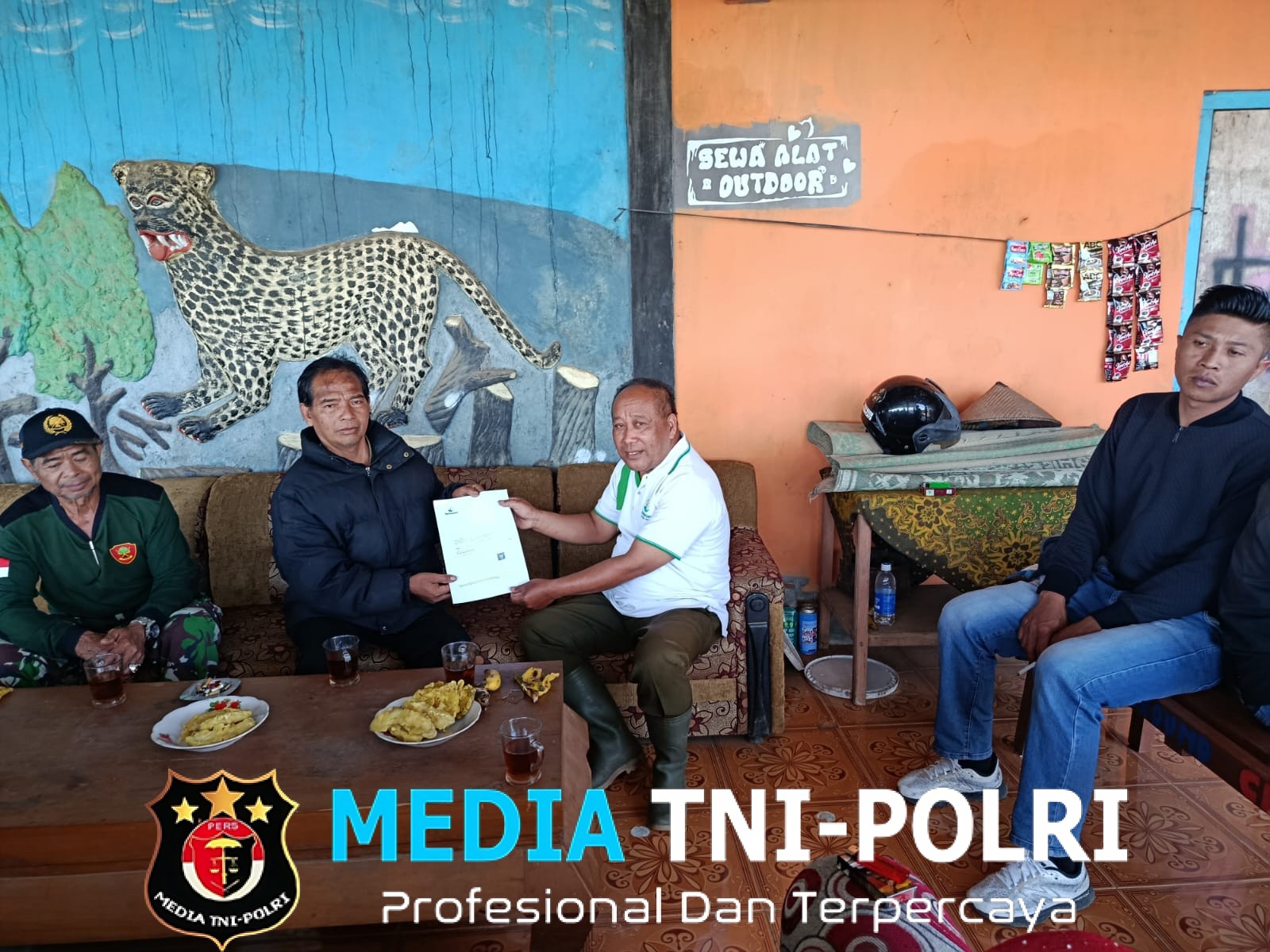 Jalur Pendakian Puncak Gunung Lawu Via Mbabar Desa Anggres Manis Akhirnya di Tutup Perhutani