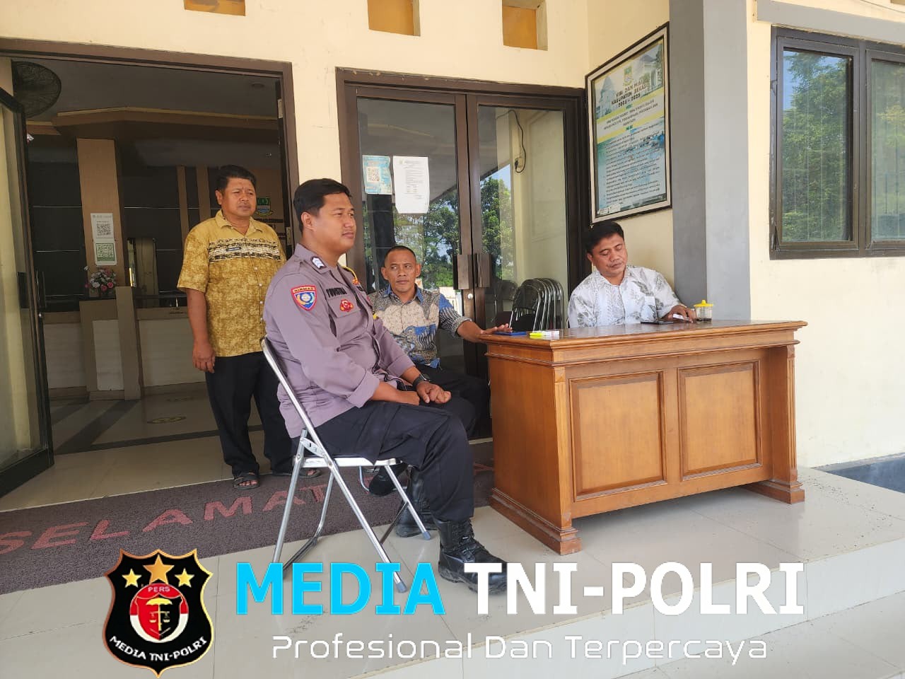 Jaga Jakarta Jaga Bekasi On The Spot Kunjungan Harkamtibmas di Desa Lenggah Jaya, Polisi Ajak Warga Tingkatan Kewaspadaan