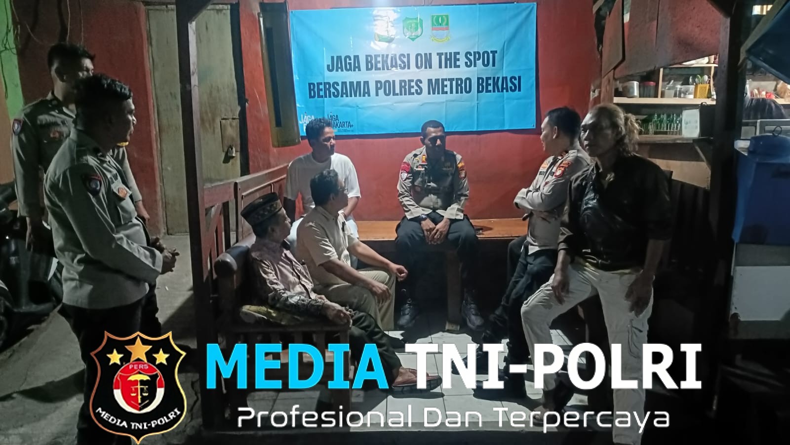 Jaga Jakarta Jaga Bekasi On The Spot, Polsek Cikarang Utara Sambangi Poskamling BTN Cikarang Kota