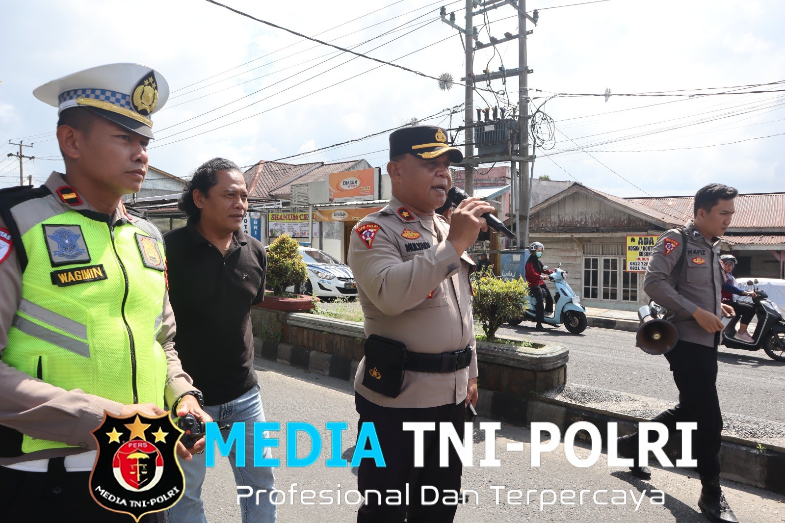 Polres Lampung Barat Amankan Aksi Unjuk Rasa LSM Laskar NKRI di Kejaksaan Negeri Lampung Barat