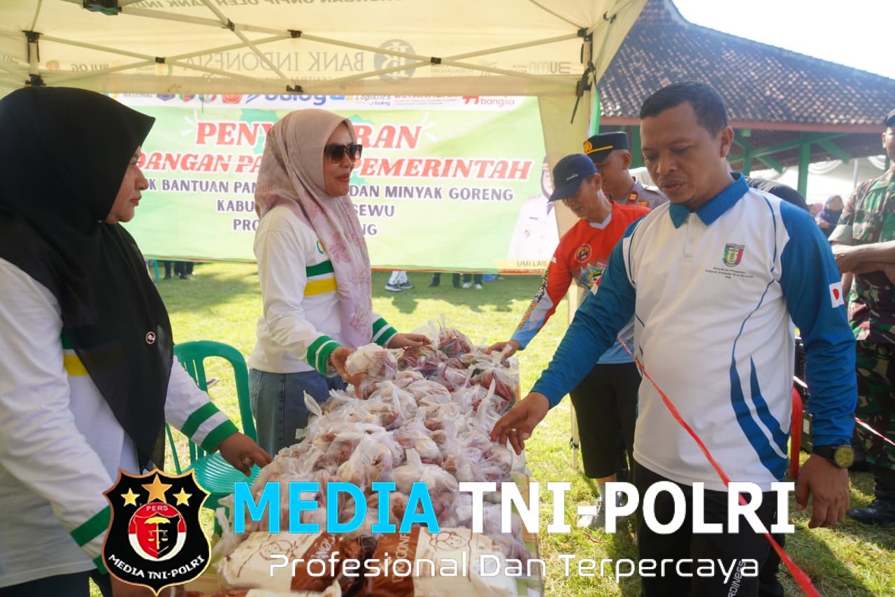 Bupati Pringsewu Riyanto Pamungkas Buka Gerakan Pangan Murah Di Tulungagung