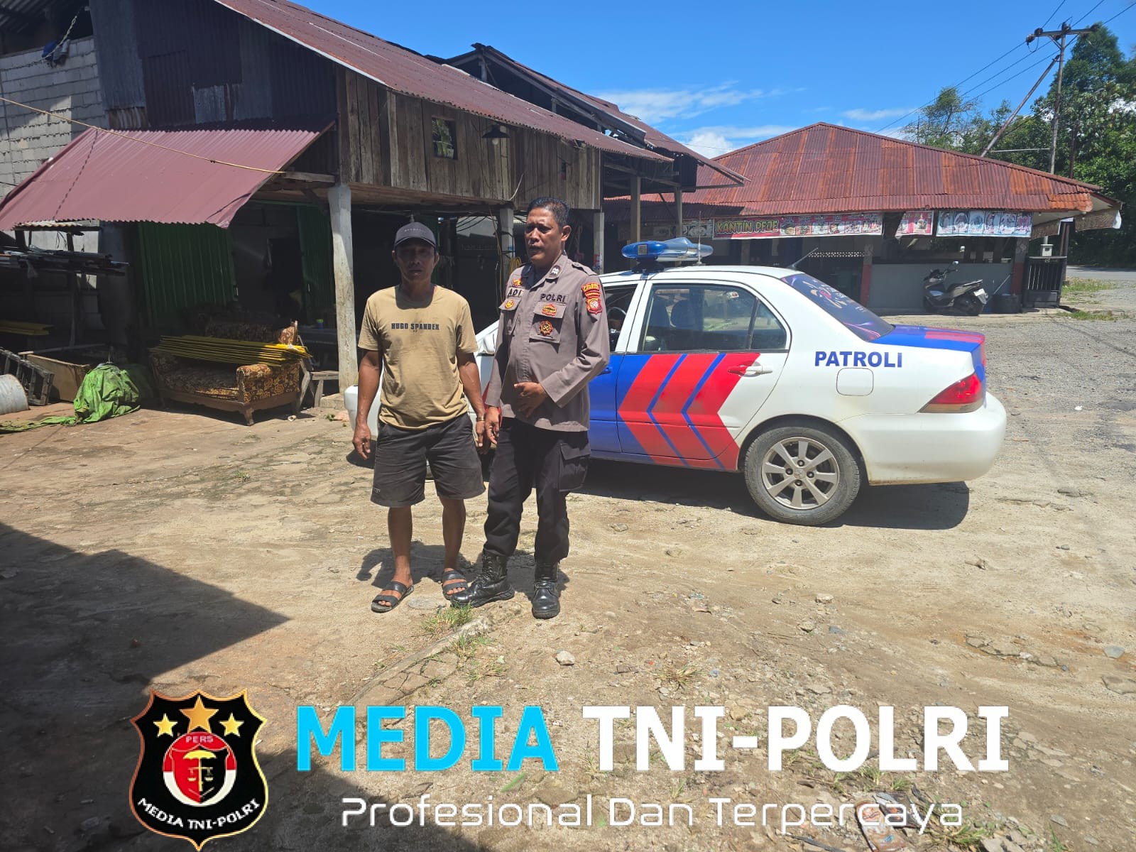 Cegah Gangguan Kamtibmas, Polsek Mandor Gencarkan Patroli Siang dengan Pendekatan Persuasif