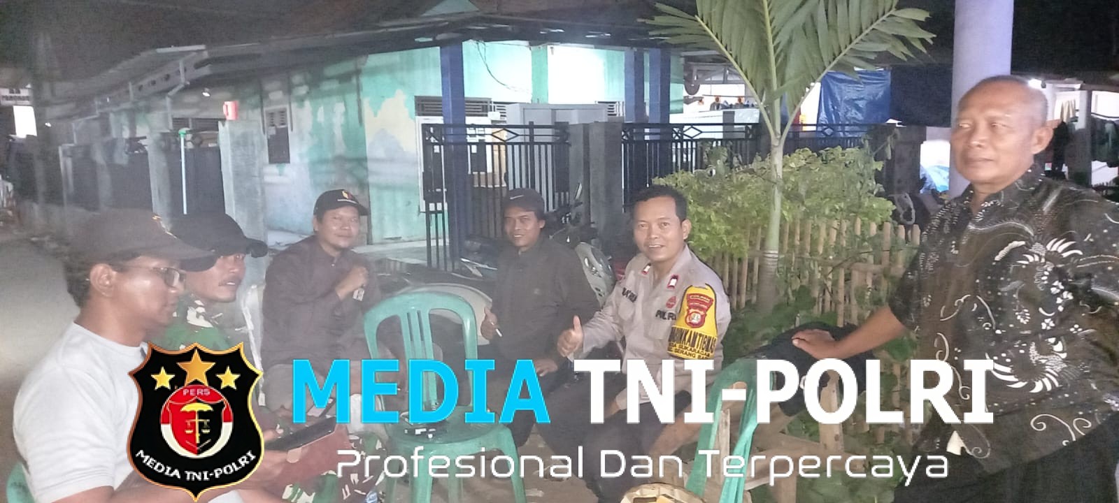 Di Tengah Resepsi Warga Sukaragam, Bhabinkamtibmas dan Babinsa Sisipkan Pesan Kamtibmas