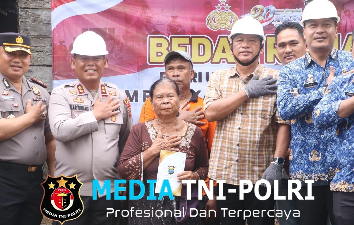 Jelang Hari Bhayangkara ke-80, Kapolres Simalungun Gelar Bedah Rumah Nenek 76 Tahun Sambut Harapan Baru