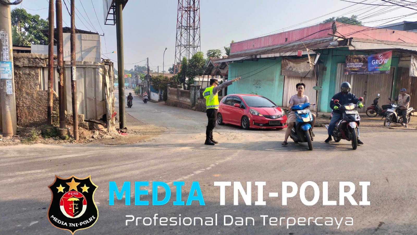 Jaga Jakarta Jaga Bekasi, Polsek Setu Hadir di Jalur Setu–Cileungsi Bantu Lancarkan Arus Pagi