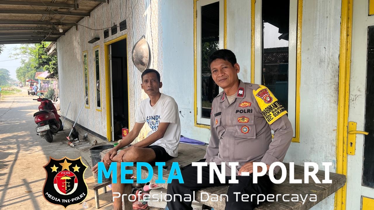 Bhabinkamtibmas Sukatenang Sambangi Warga Muara Pasar, Perkuat Kepedulian Kamtibmas