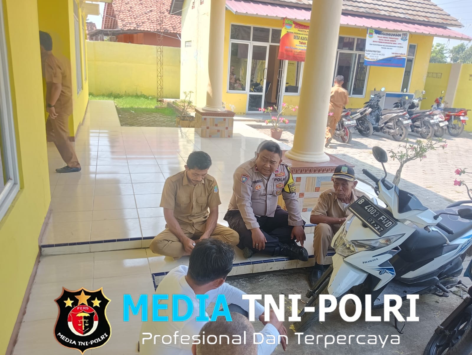 Dekatkan Polisi dengan Warga, Bhabinkamtibmas Kedungwaringin Sosialisasikan Layanan 110