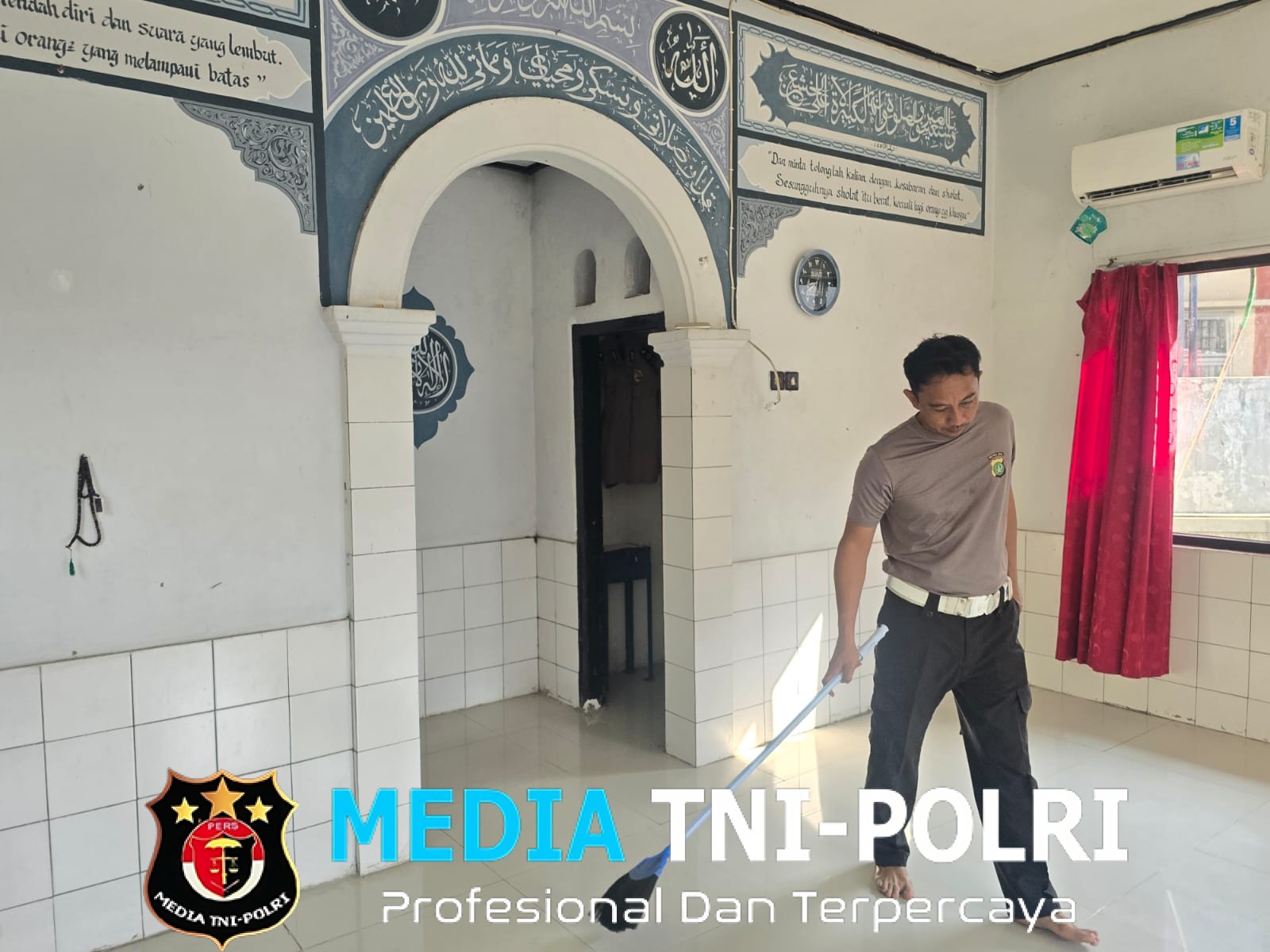 Jaga Jakarta Jaga Bekasi, Polsek Cikarang Timur Gelar Bhakti Religi di Mushola Al Amin