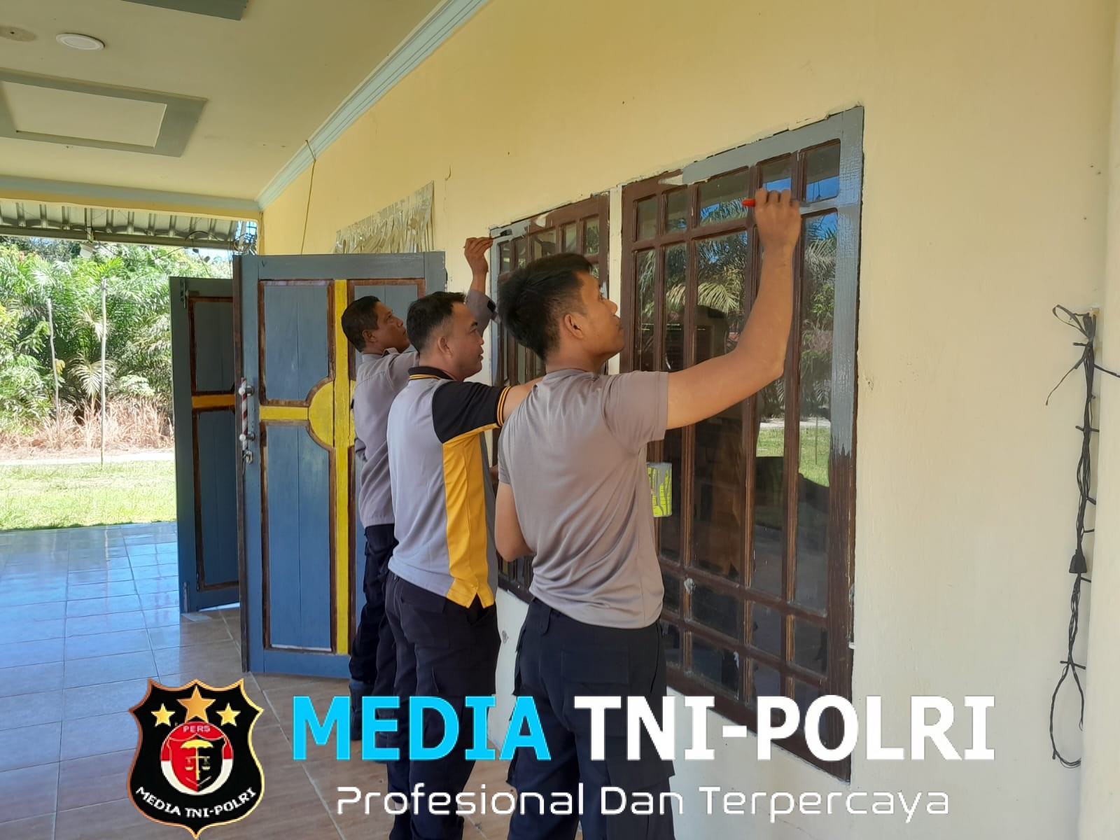 Pererat Toleransi di Hari Bhayangkara ke-80, Polsek Mandor Gelar Bakti Religi Lintas Iman di Dusun Liansipi