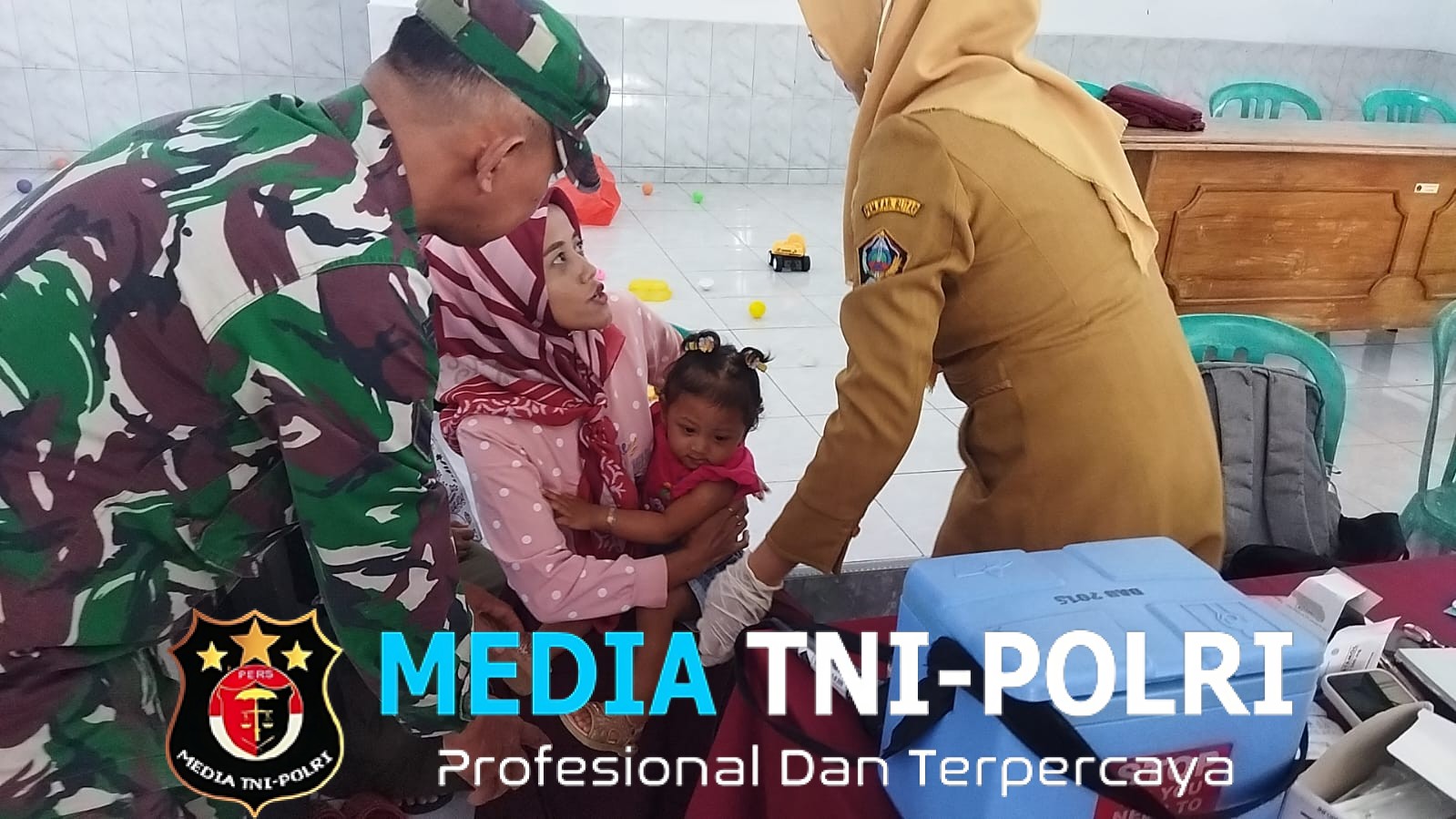 Tekan Angka Stunting, Babinsa Sumberurip Dampingi Pelaksanaan Kegiatan Posyandu Balita