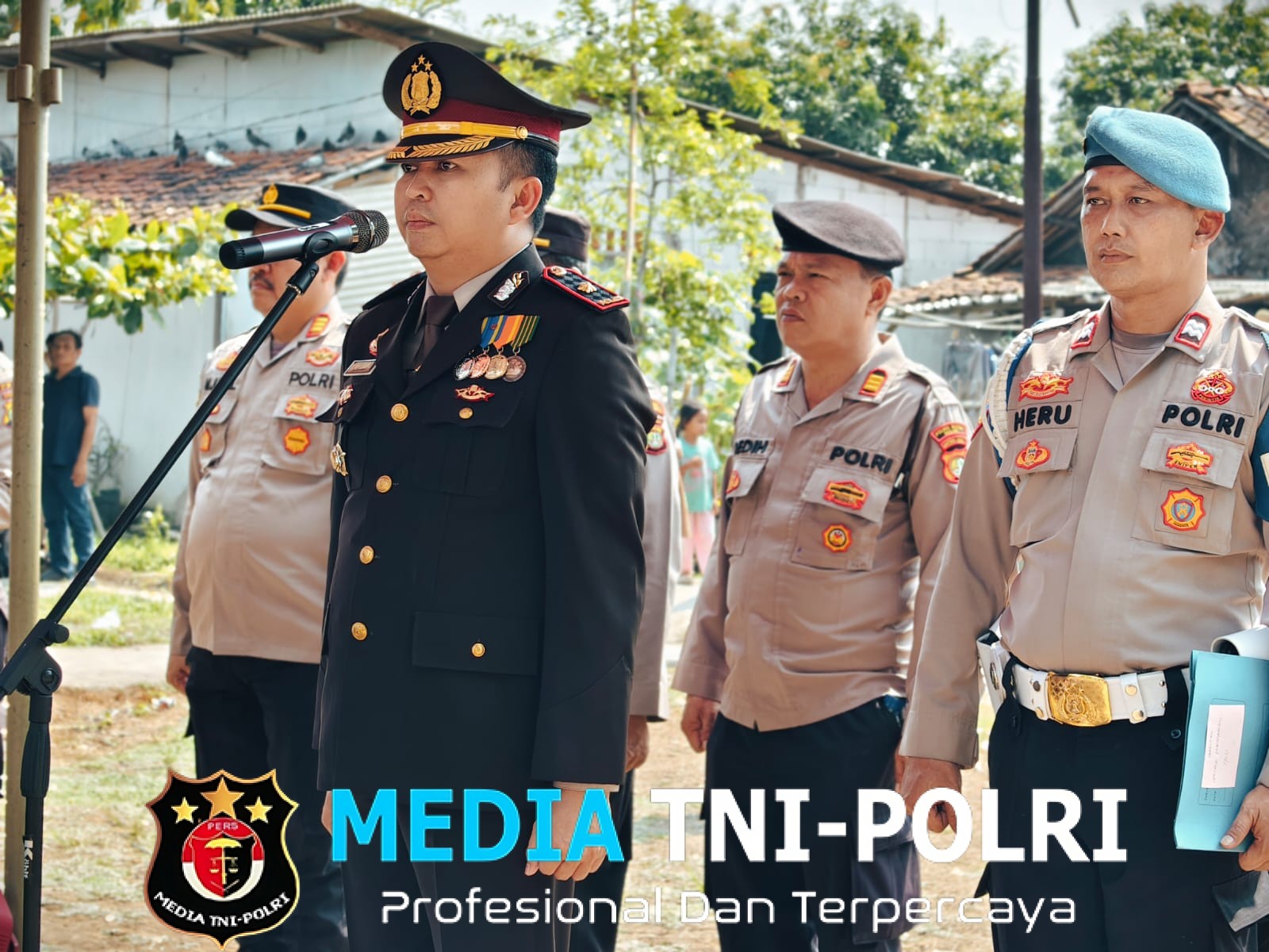 Penghormatan Terakhir untuk AIPTU Samas, Polres Metro Bekasi Lepas Almarhum dengan Upacara Kedinasan
