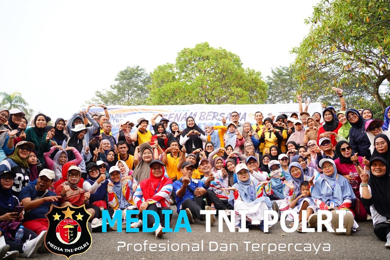 Dari Gerak Sehat hingga Jaga Generasi, Kapolres Metro Bekasi Rangkul 300 Peserta Senam Nusantara