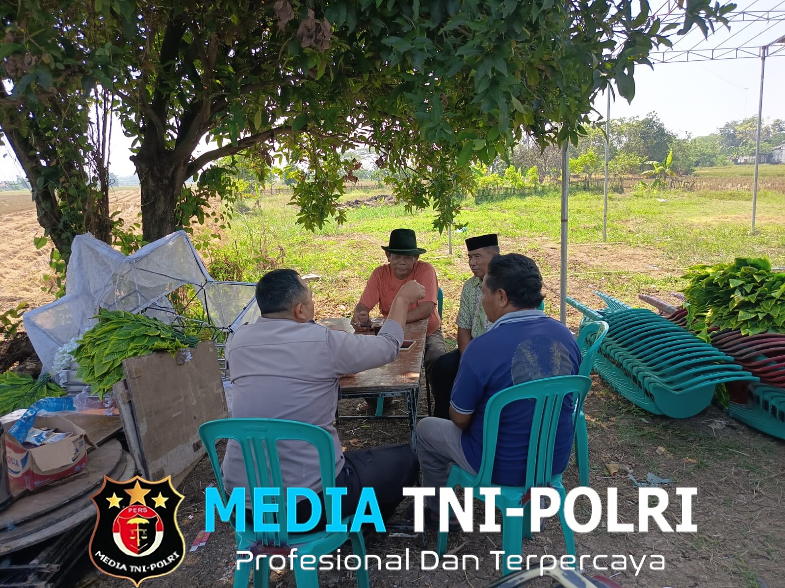 Patroli Dialogis Bhabinkamtibmas Karangreja Perkuat Siskamling dan Bentengi Remaja dari Judi Online
