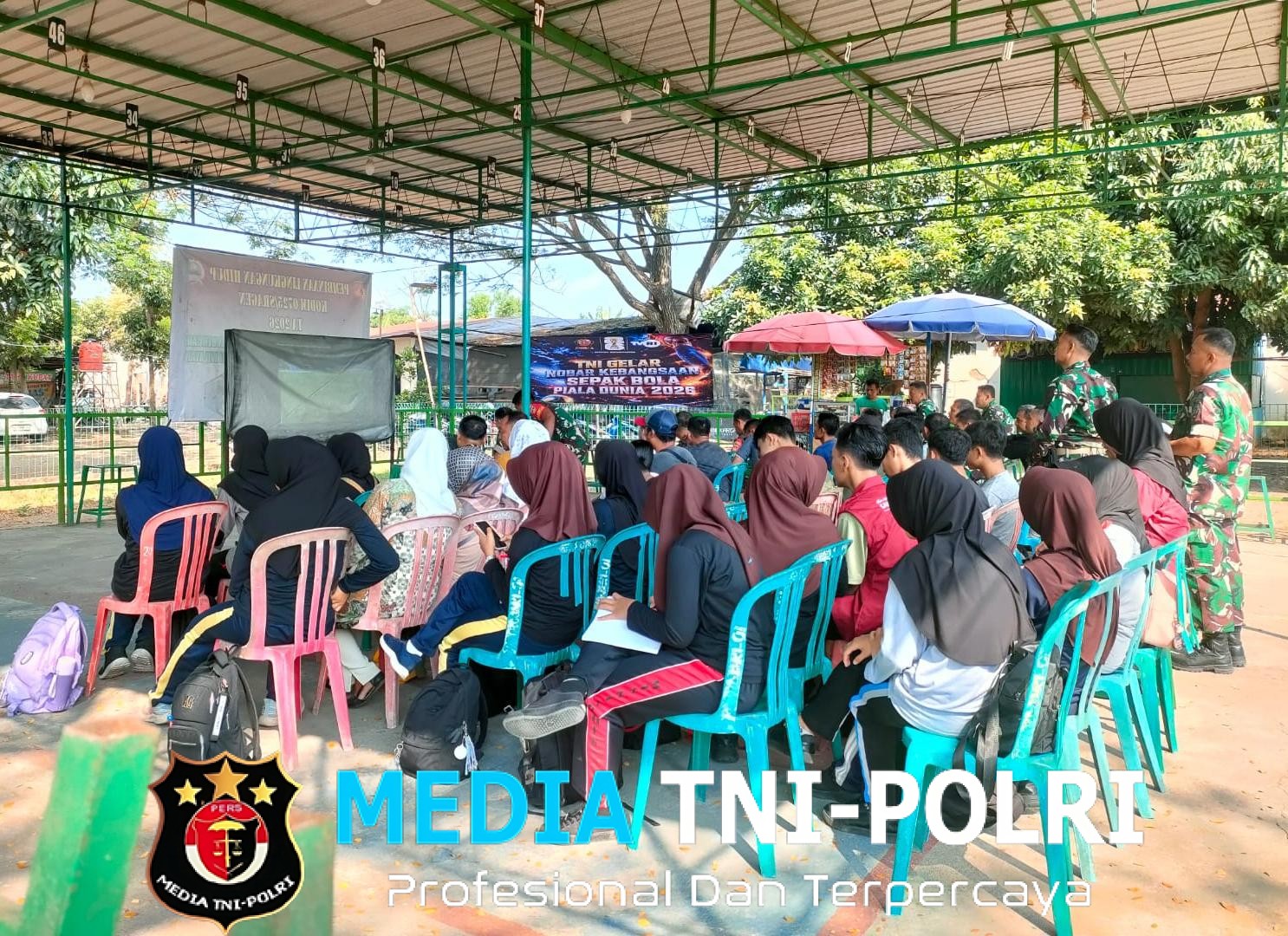 Piala Dunia Jadi Magnet Kebersamaan, TNI dan Warga Sragen Larut dalam Semangat Persaudaraan