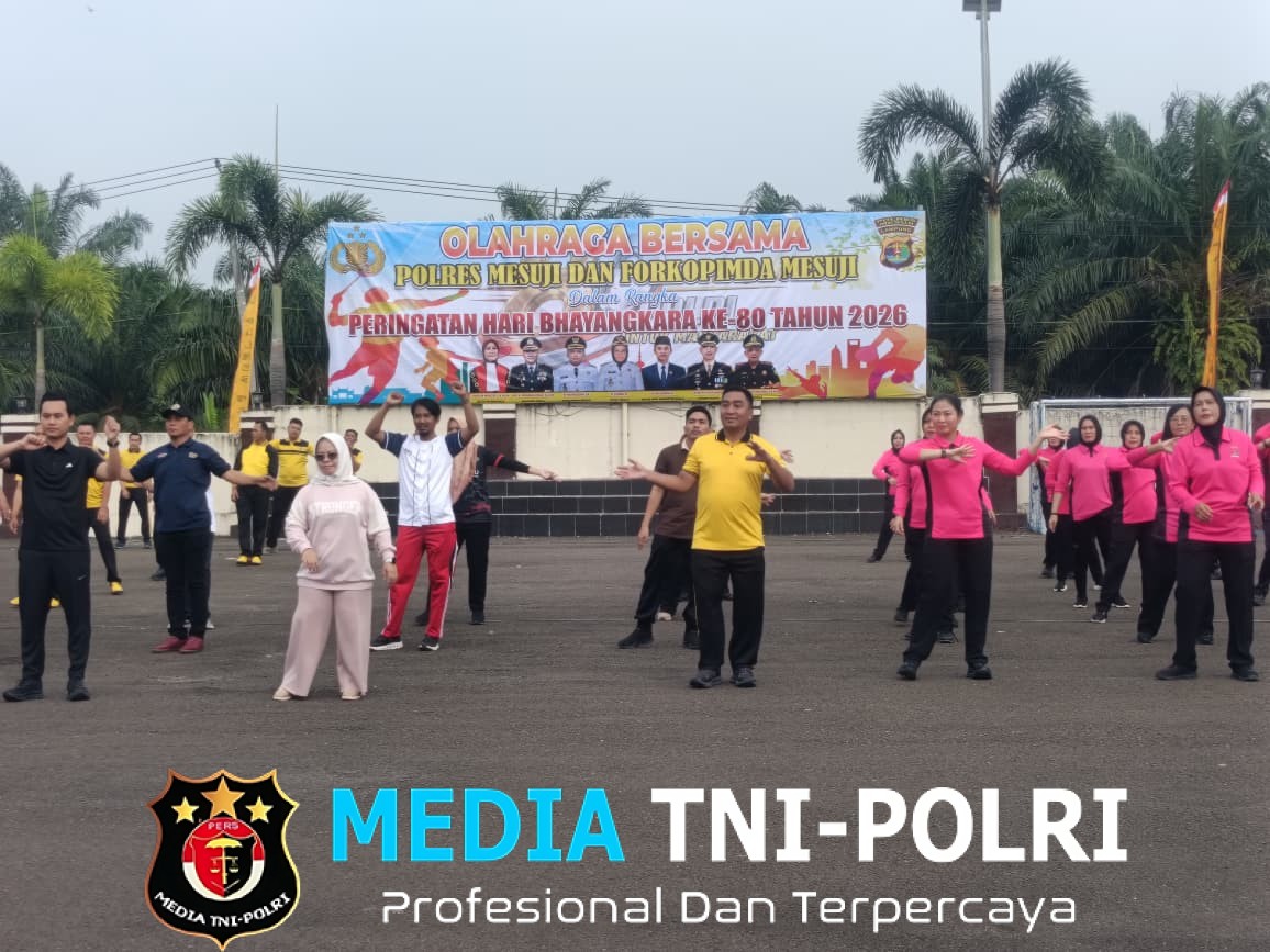 Polres Mesuji Menggelar Olahraga Bersama Forkopimda dan Pelepasan 500 Paket Sembako Bantuan Sosial Untuk Masyarakat